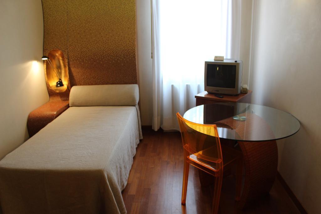 Domus Orsoni Bed and Breakfast Venetië Buitenkant foto